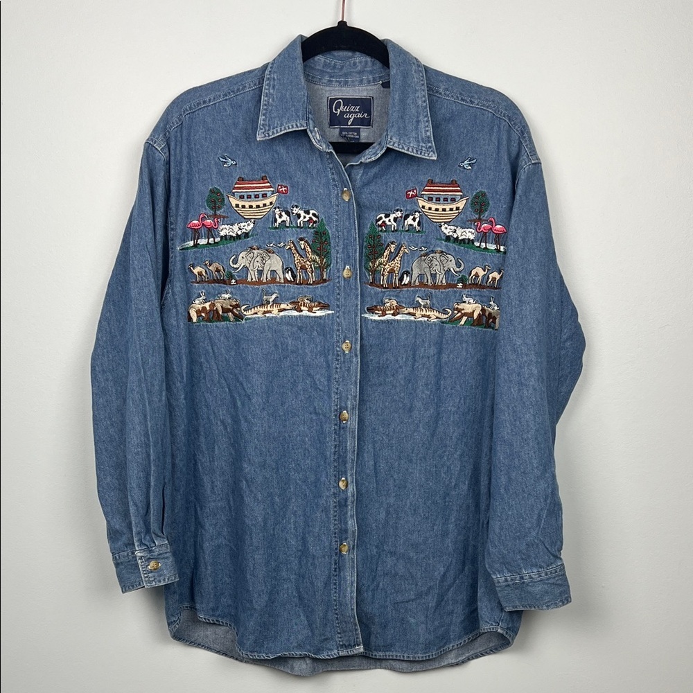 Vintage Noah’s ark Embroidered women’s  Denim Button-Up Shirt size large
